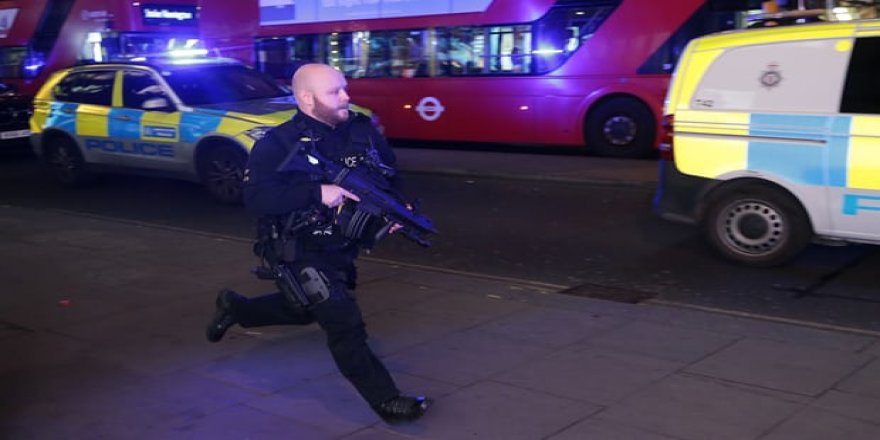 Londra metrosunda alarm
