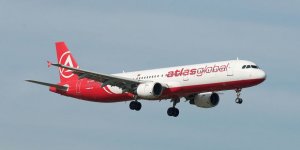 Kopenhag'da Türk havayolu firması uçağının kalkışına izin verilmedi