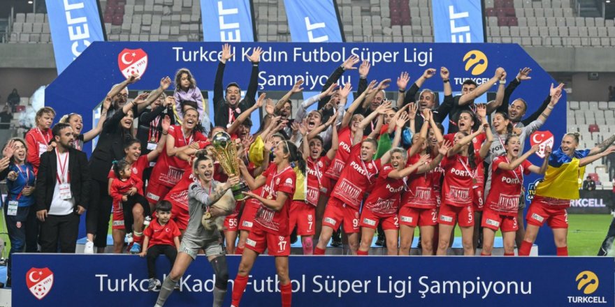 Kadın Futbol Süper Ligi Şampiyonu FOMGET