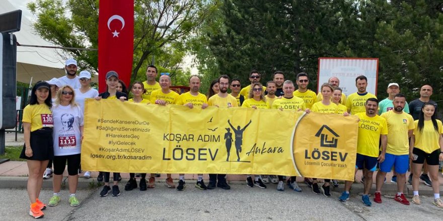 “Biz Koşalim, Lösemili Çocuklar Okusun”