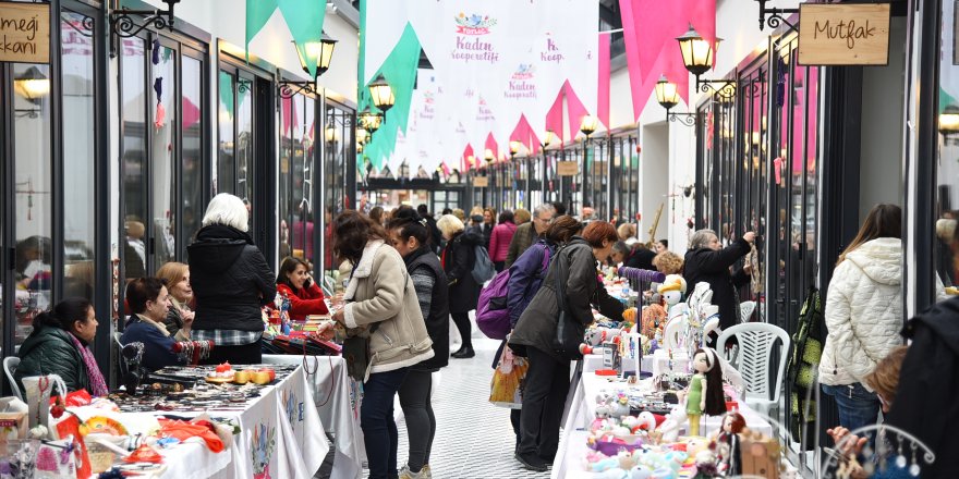 Kadıköy'de Potlaç Kadın Emeği Pazarı Açılıyor
