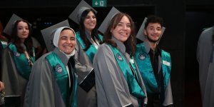 Kadir Has Üniversitesi Mezunlarını Muhteşem Bir Törenle Uğurladı